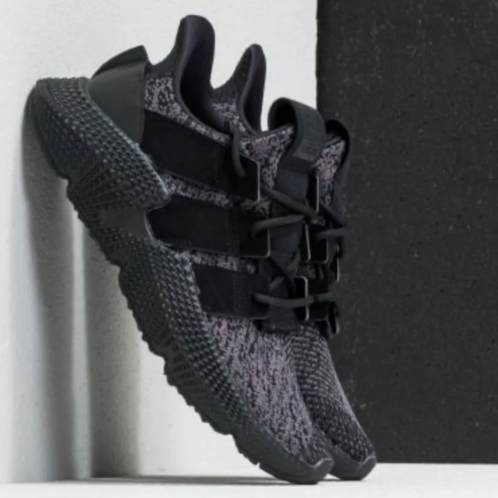 adidas - Picture 1 of 8